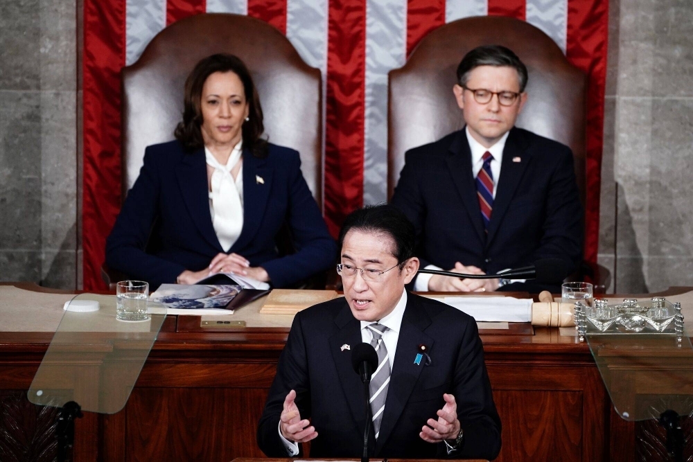 Prime Minister Fumio Kishida addresses a joint session of Congress in Washington on Thursday. Kishida’s recent summit with U.S. President Joe Biden is being lauded as a success.