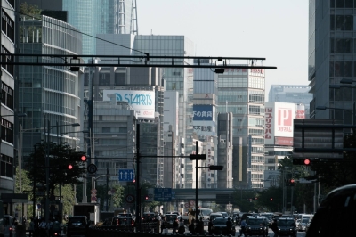 More investors are calling on Japanese firms to abolish cross-shareholdings, a practice that has been criticized as undermining discipline in corporate governance and leading to anti-competitive behavior.