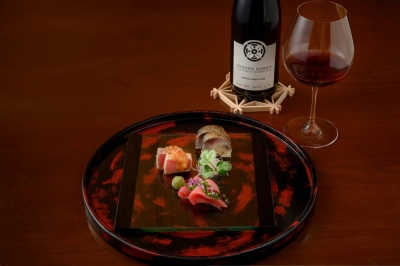Enamored with Japanese cuisine, Xander Soren sought to create the perfect Pinot Noir to suit the country's most common flavors.