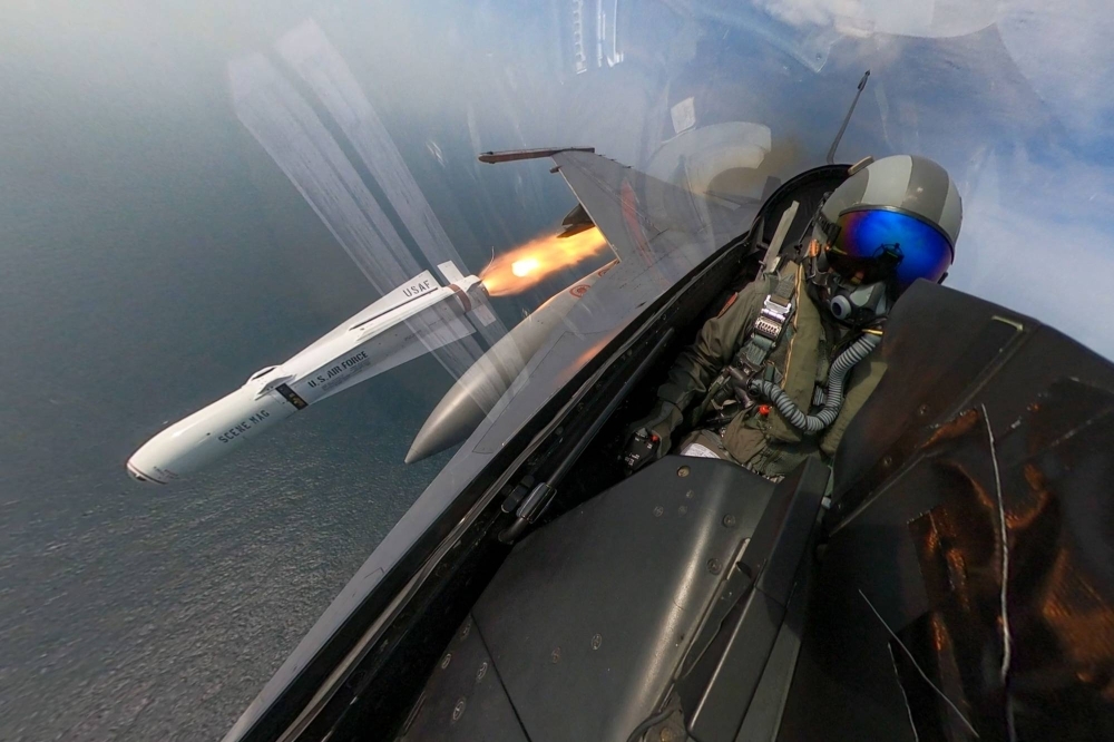 A Taiwanese F-16 pilot fires an AGM-65B Maverick missile during an exercise at the Penghu Islands in this undated photo released Friday. A Taiwanese F-16 pilot fires an AGM-65B Maverick missile during an exercise at the Penghu Islands in this undated photo released Friday.