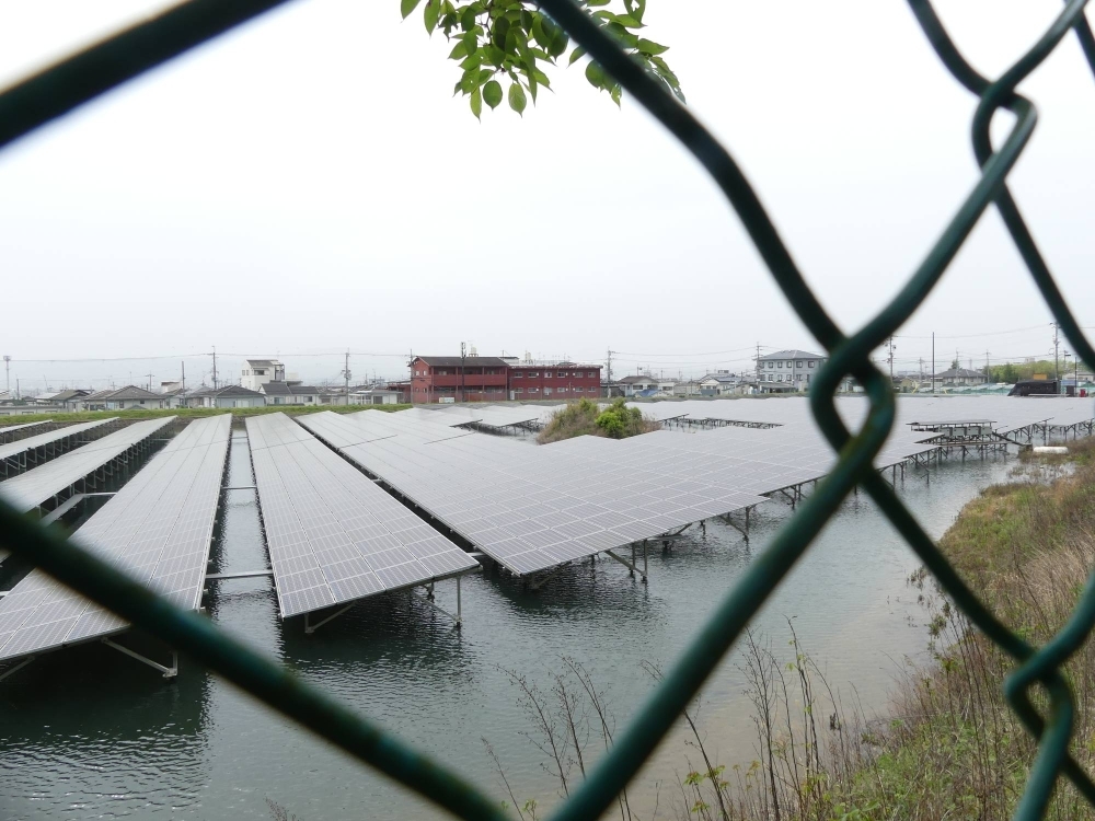 Images of solar modules occupying a pond in the city of Nara, leaving barely enough space for a kofun (ancient burial mound) in the middle, have recently made the rounds on social media platform X, with many users lamenting them as an eyesore. Images of solar modules occupying a pond in the city of Nara, leaving barely enough space for a kofun (ancient burial mound) in the middle, have recently made the rounds on social media platform X, with many users lamenting them as an eyesore.