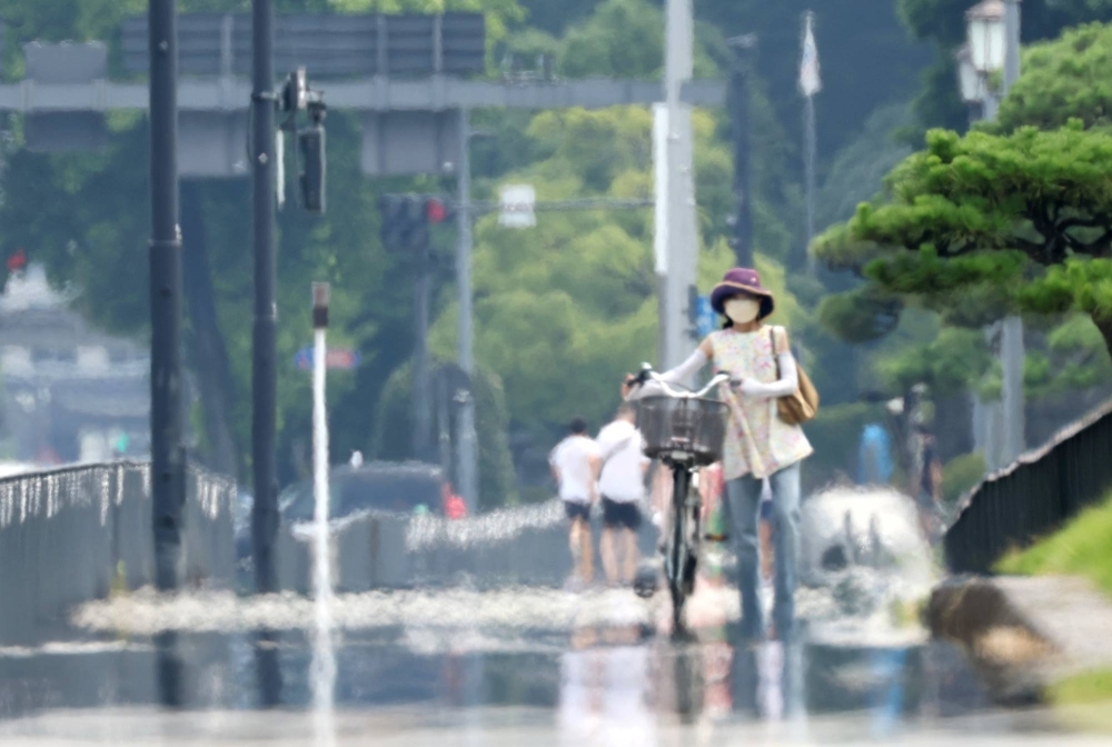 Japan's extreme heat can drain the body of precious resources, so it pays to know exactly how to replenish and reinforce yourself against heatwaves. Japan's extreme heat can drain the body of precious resources, so it pays to know exactly how to replenish and reinforce yourself against heatwaves.