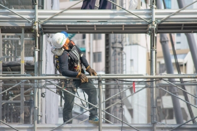 A construction worker in Tokyo's Akasaka district on Aug. 21. With 886 cases, 54 of them fatal, during the period from 2019 to 2023, the construction industry leads Japan’s tally for occupational heatstroke. A construction worker in Tokyo's Akasaka district on Aug. 21. With 886 cases, 54 of them fatal, during the period from 2019 to 2023, the construction industry leads Japan’s tally for occupational heatstroke.