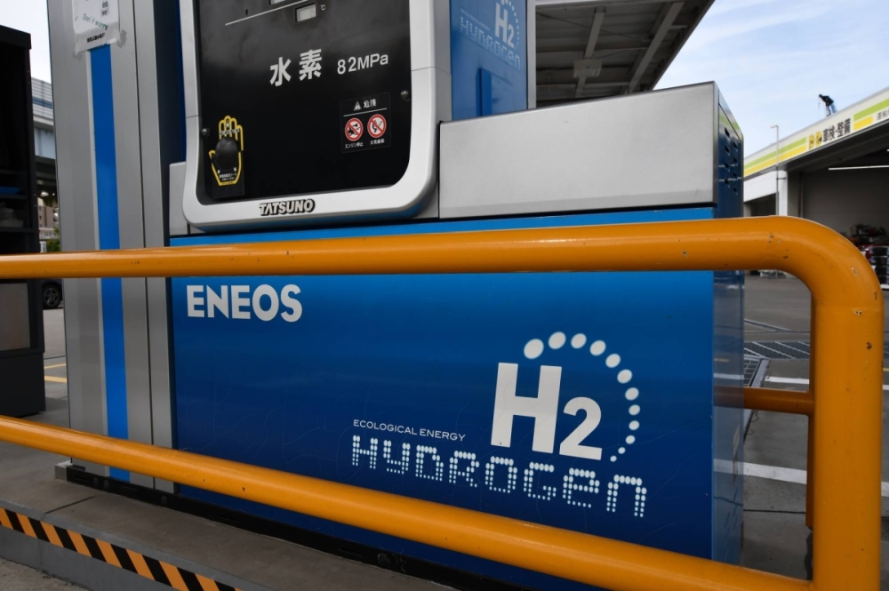 A dispenser at a hydrogen refueling station in Tokyo. Tokyo is offering a range of subsidies in support of hydrogen projects and about ¥13 billion has been set aside for this in the current budget.
