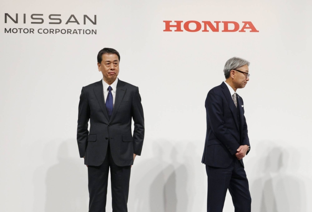 Following weeks of talks after Nissan Motor President Makoto Uchida and Honda President and CEO Toshihiro Mibe's December announcement of a possible merger, the two automakers confirmed on Thursday that the deal is officially off. Following weeks of talks after Nissan Motor President Makoto Uchida and Honda President and CEO Toshihiro Mibe's December announcement of a possible merger, the two automakers confirmed on Thursday that the deal is officially off.