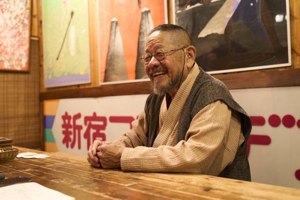 Bunmei Tobayama shares his background and the rich history of both Golden Gai and his bar, Kurakura. Bunmei Tobayama shares his background and the rich history of both Golden Gai and his bar, Kurakura.