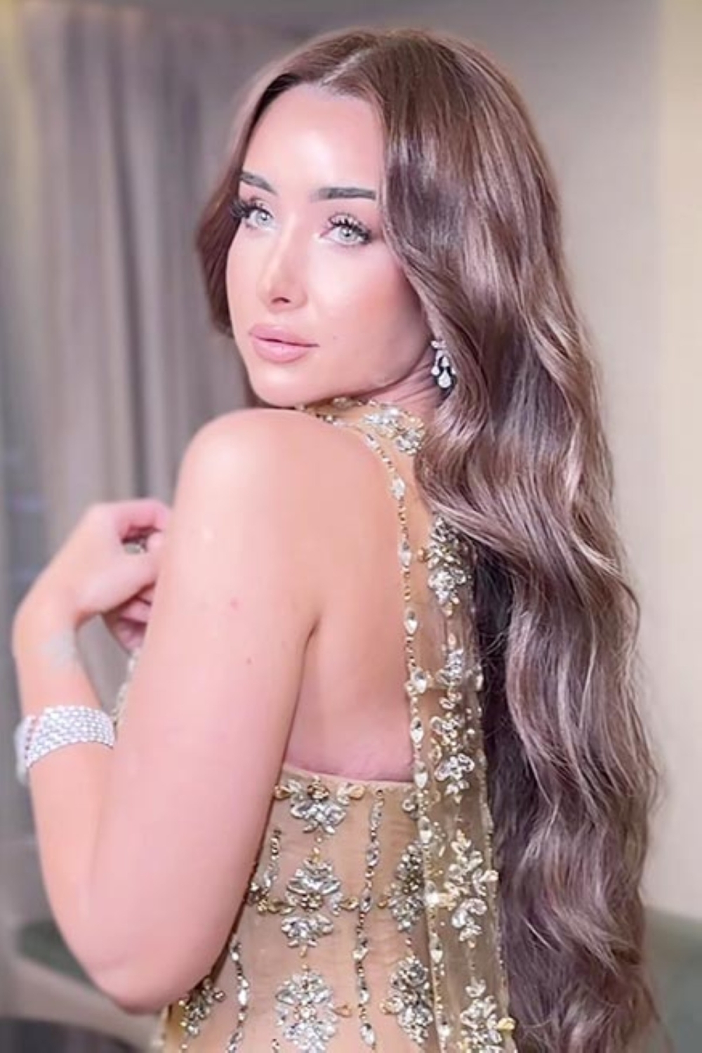 هنا الزاهد.. الصورة من حسابها الشخصي هنا الزاهد.. الصورة من حسابها الشخصي