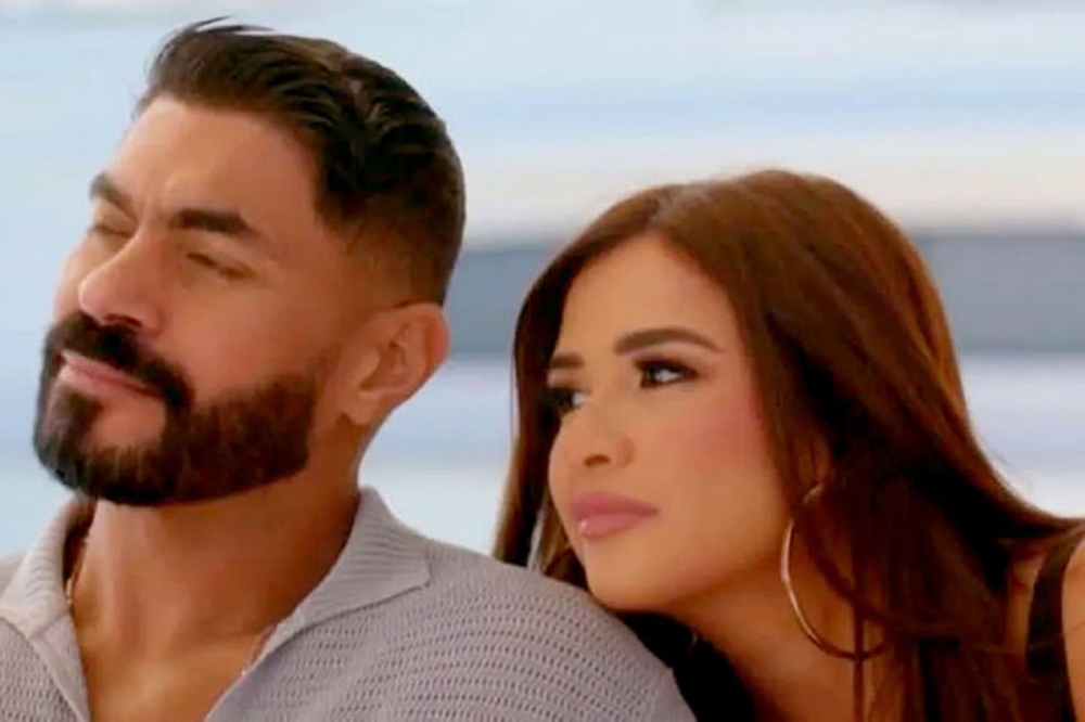 ياسمين عبد  العزيز  وخالد  سليم في  ياسمين عبد  العزيز  وخالد  سليم في