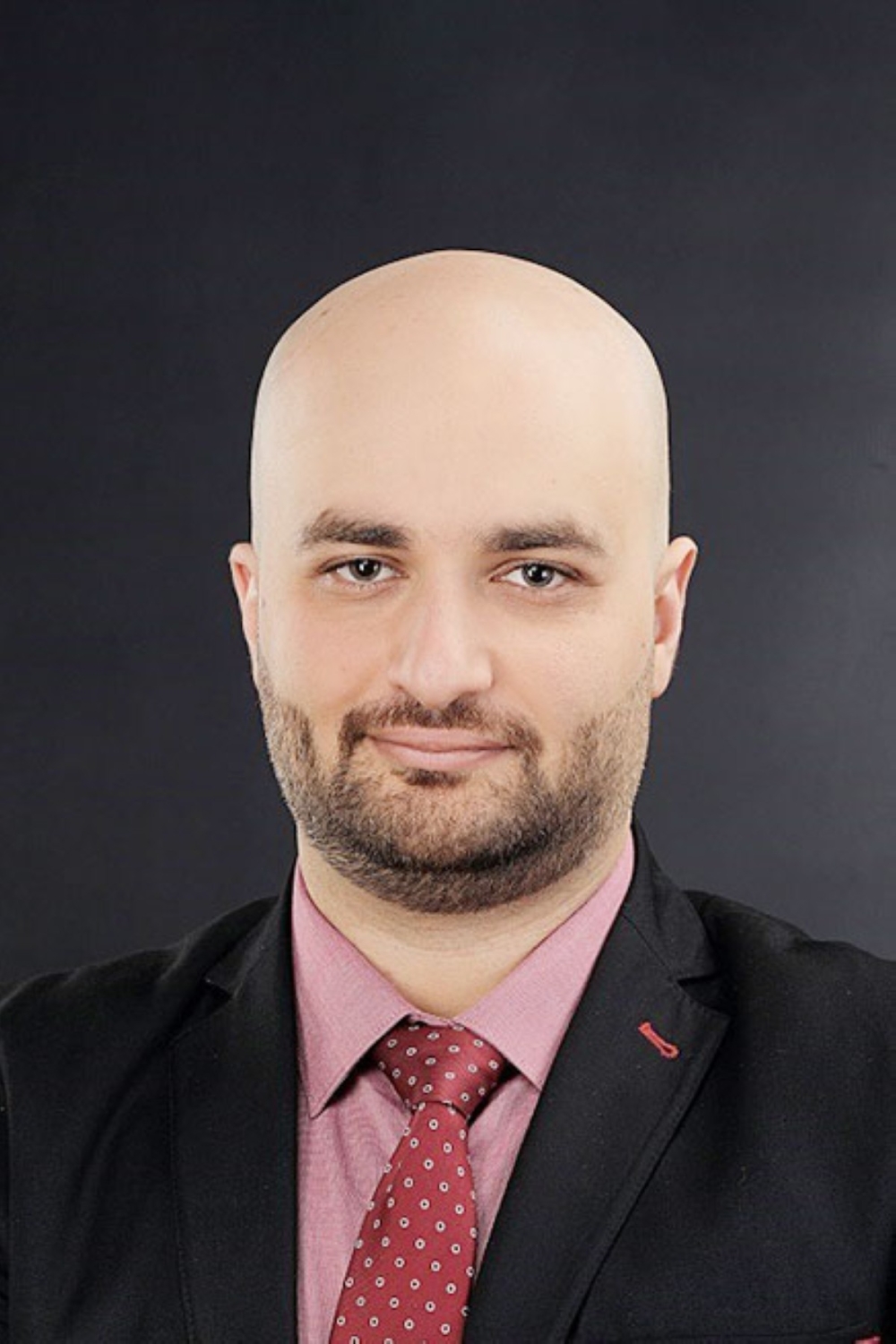 نور الأسدي نور الأسدي