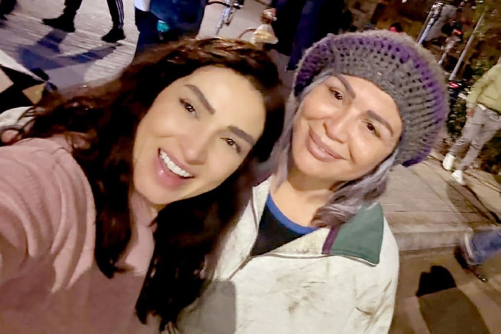 مع الهام شاهين اثناء تصوير المسلسل مع الهام شاهين اثناء تصوير المسلسل