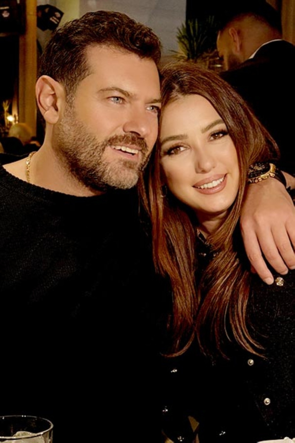 مع زوجها الفنان عمرو يوسف مع زوجها الفنان عمرو يوسف