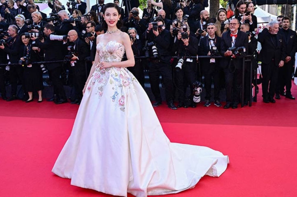 Elaine Zhong Elaine Zhong