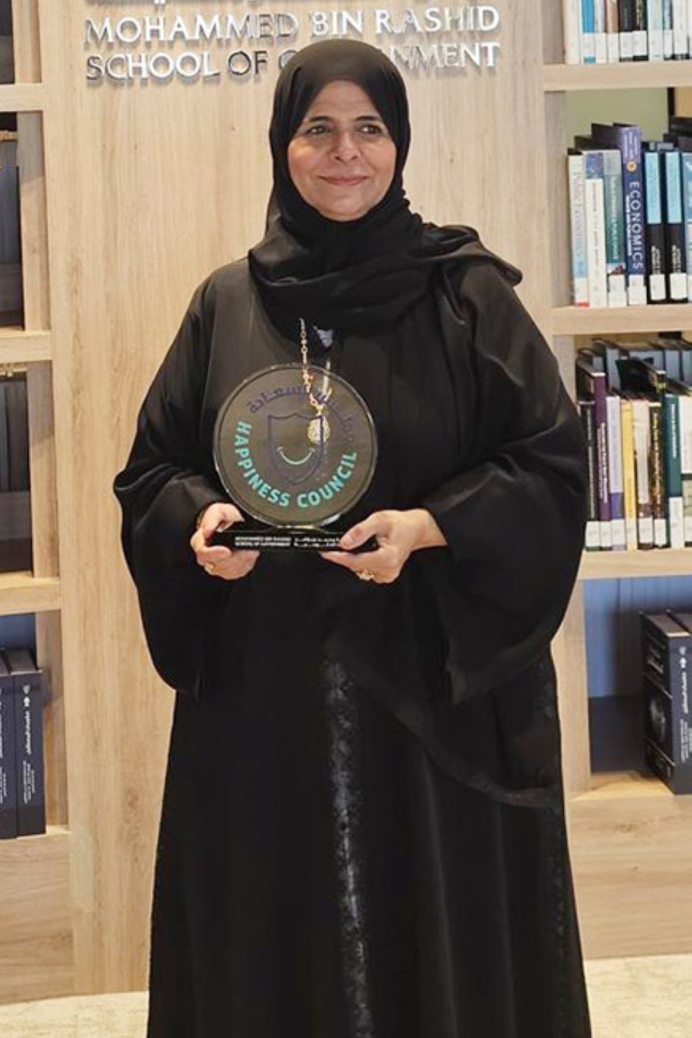 أثناء توقيع اتفاقية في مجال الكوتشينج بين جمعية الإمارات للمستشارين وبين كلية محمد بن راشد للإدارة الحكومية أثناء توقيع اتفاقية في مجال الكوتشينج بين جمعية الإمارات للمستشارين وبين كلية محمد بن راشد للإدارة الحكومية