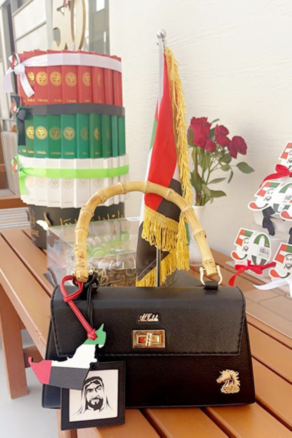 من تصاميمها من تصاميمها