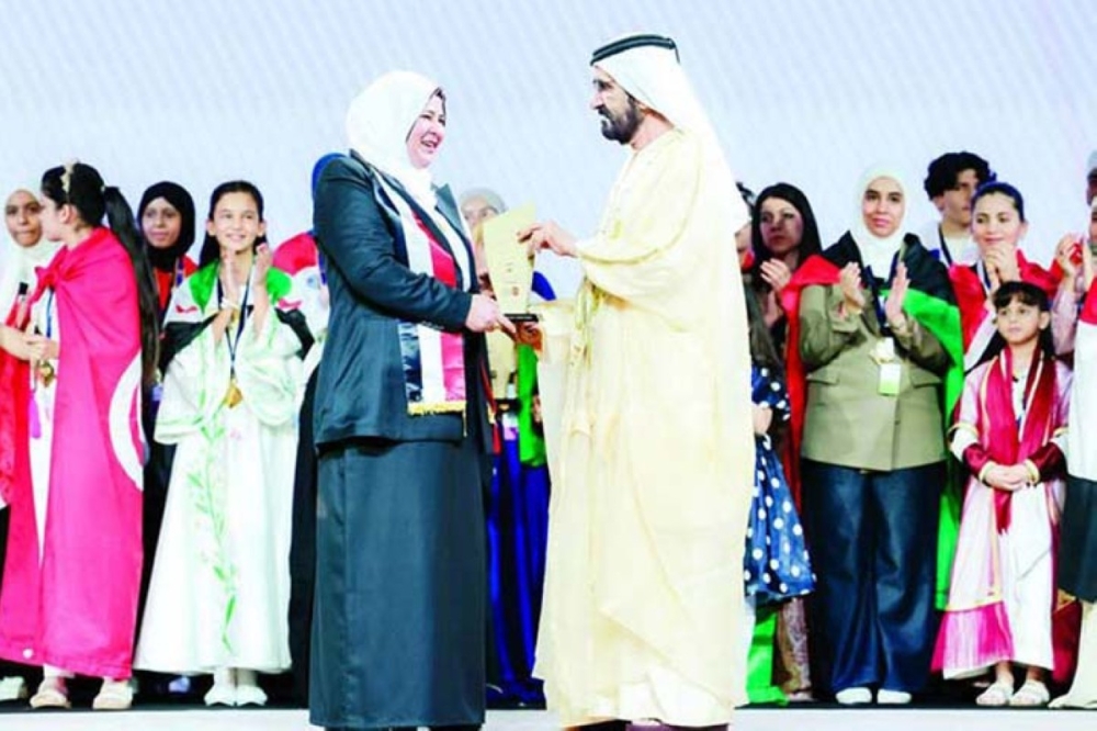 محمد بن راشد يكرم سحر مصباح عبد الفتاح ، من مصر محمد بن راشد يكرم سحر مصباح عبد الفتاح ، من مصر