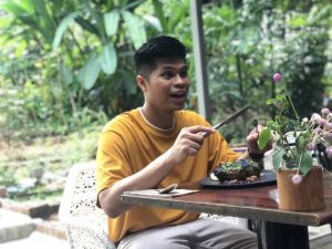 To help promote the Lion City’s hidden gems, Singapore Tourism Board released video series with comedian Victor Anastacio called ‘VicTour Singapore,’ where he takes viewers around for hidden thrills.