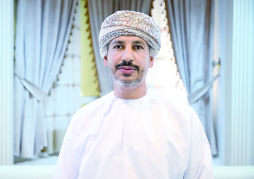 المهندس راشد بن سعيد الغافري مدير عام الزراعة والثروة السمكية وموارد المياه بمحافظة ظفار.