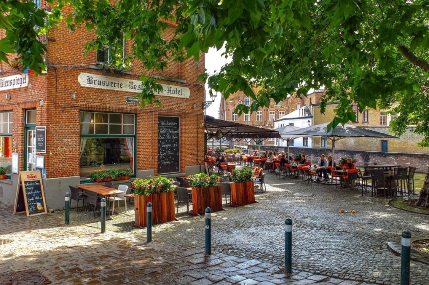 building-2635813_1280