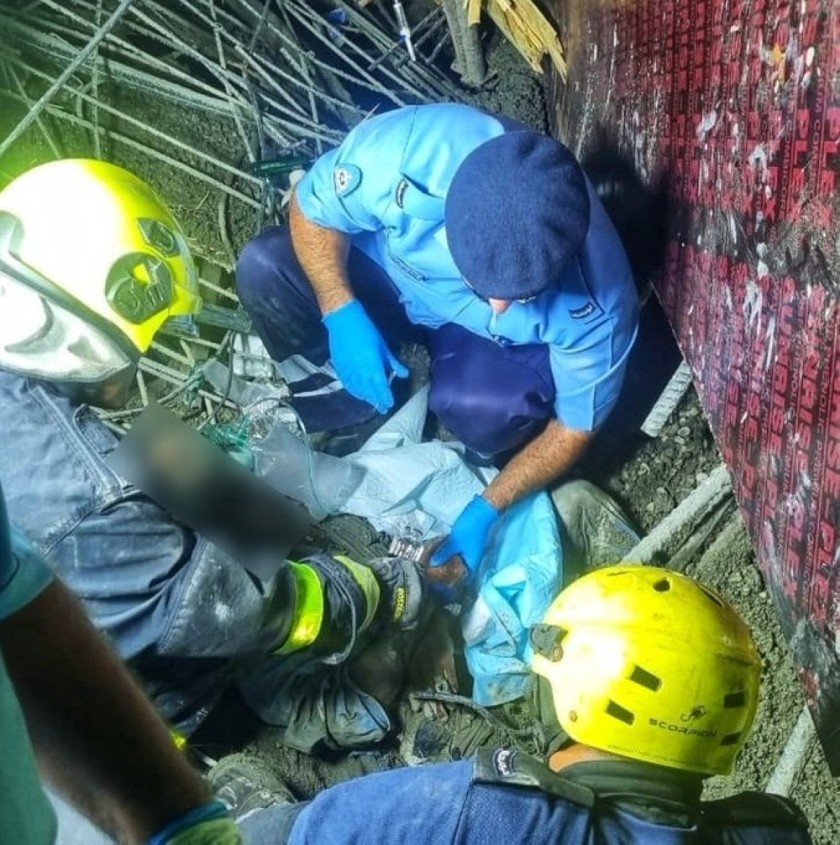 ওমানে ধসে পড়ল বিল্ডিং, মৃত্যু ১