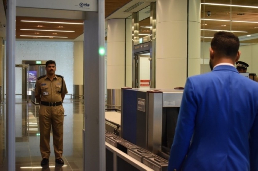 ওমানে থেকে পালানোর চেষ্টা! বিমানবন্দরে ৩ প্রবাসী গ্রেপ্তার